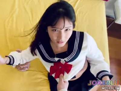 水手服的女孩張開腿讓你插入屁股讓你射 MISSCAT